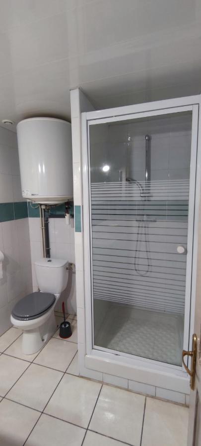 Appartement 45 M² Proche Du Centre Ville Lunel  Exterior foto